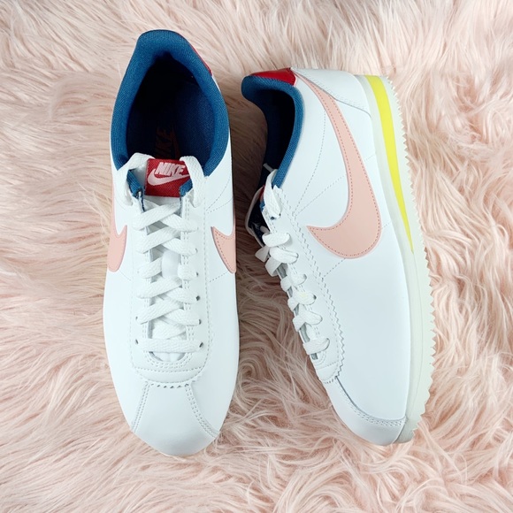 New Nike Women’s Classic Cortez - Picture 2 of 4